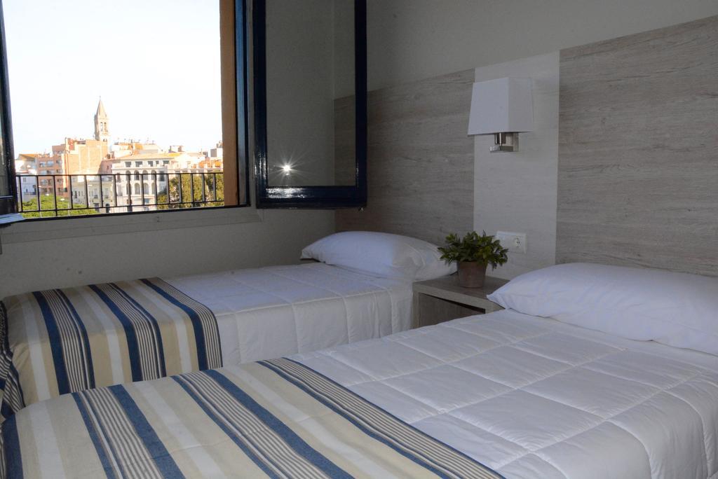 Apartaments La Catifa Now With Elevator!!! Palamos Bagian luar foto